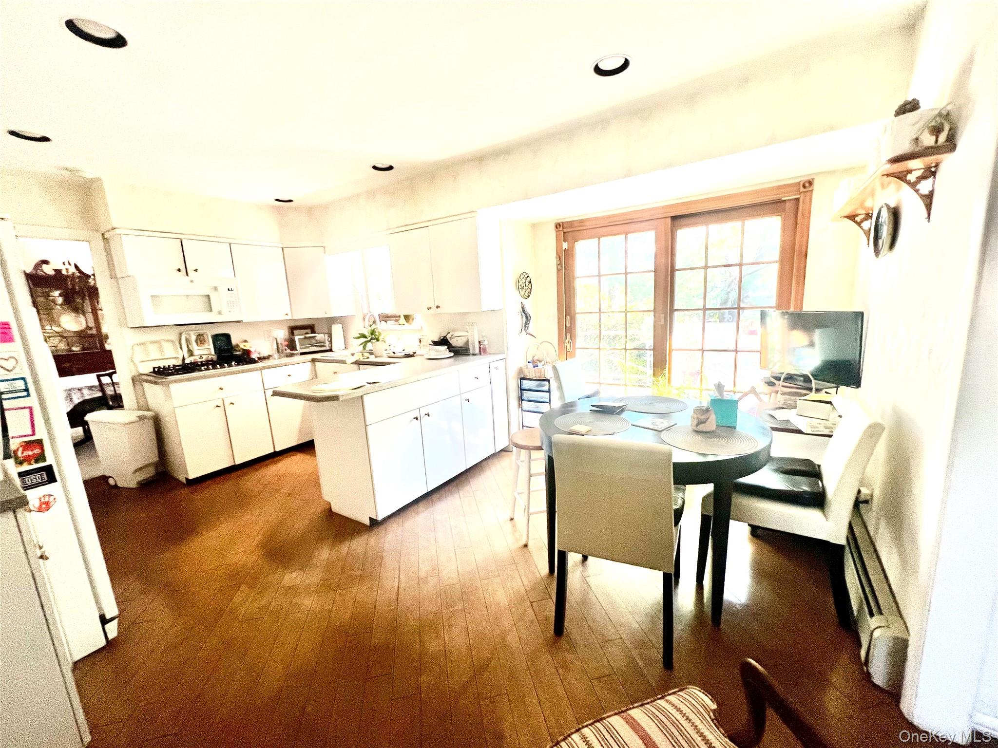 2 Wyckoff Place Property Photo 6