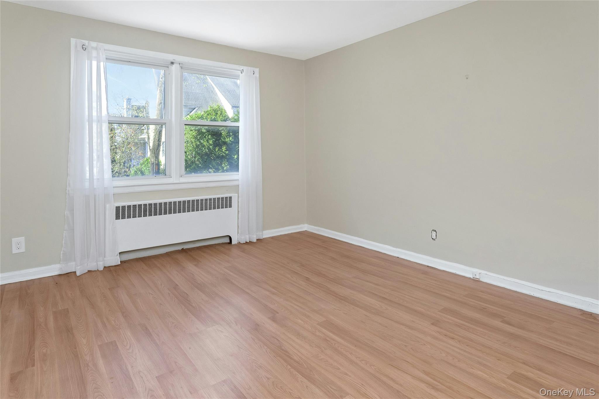 39 Carpenter Avenue A Property Photo 9