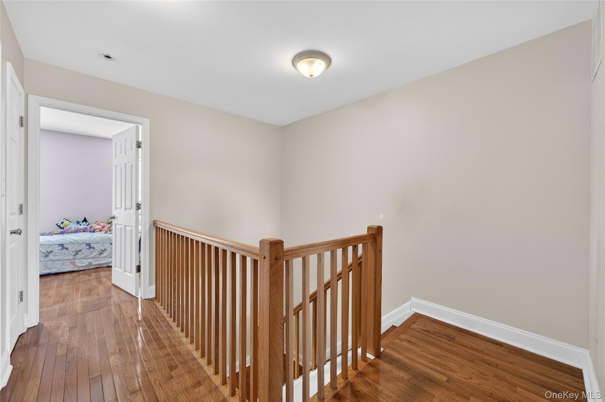83 Lois Lane Property Photo 18