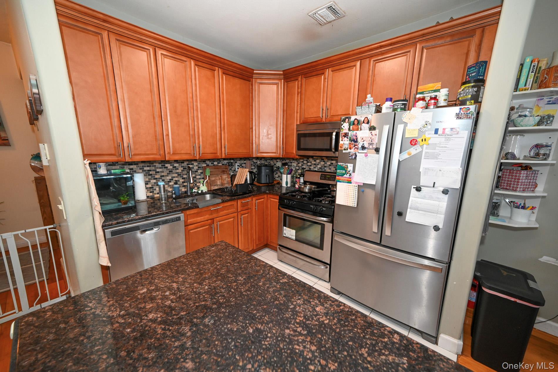 7704 Aquatic Drive Property Photo 6