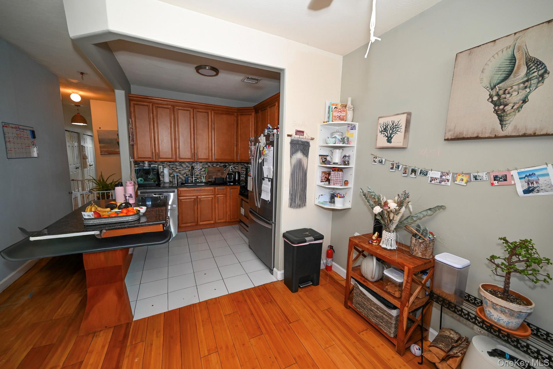 7704 Aquatic Drive Property Photo 7