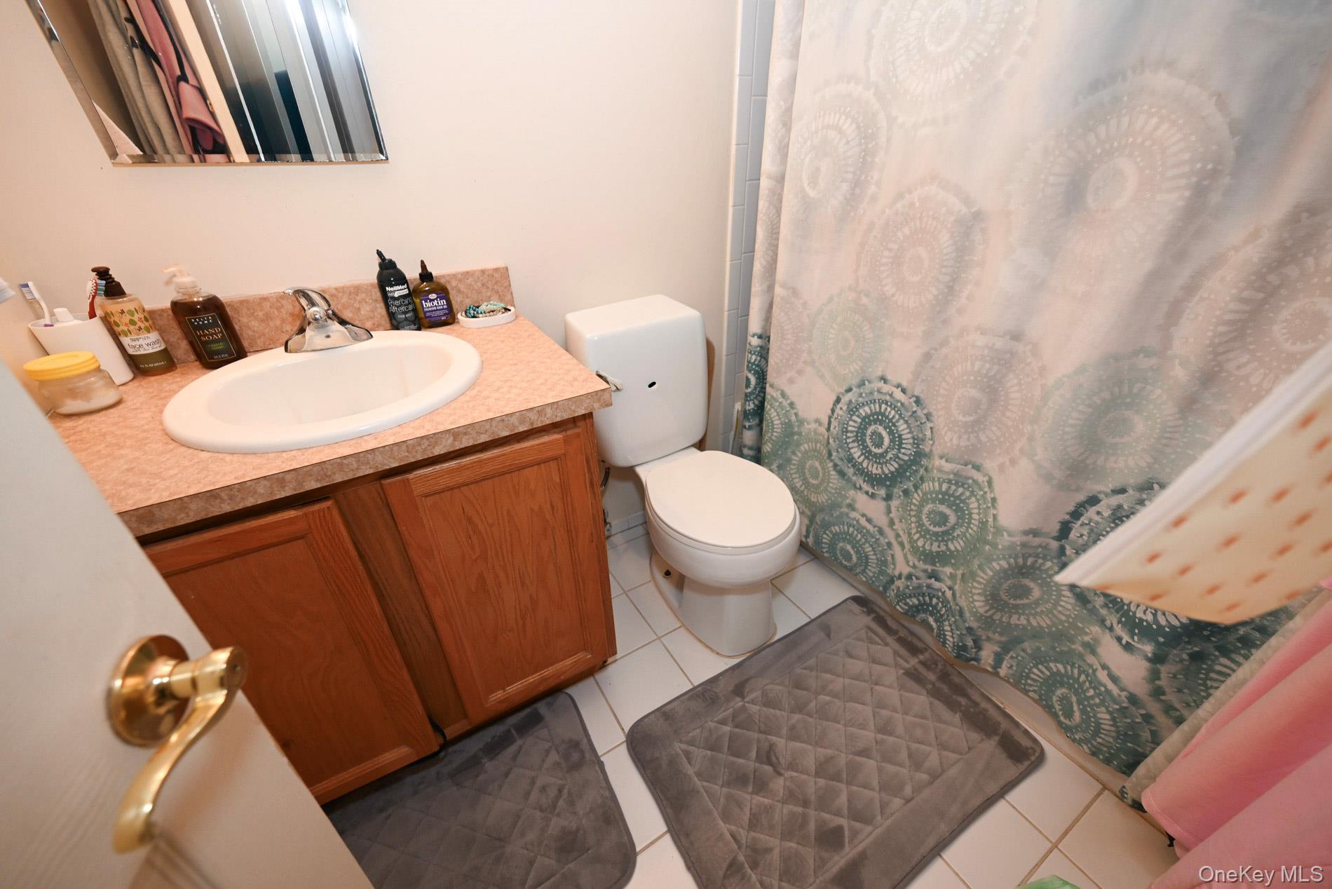 7704 Aquatic Drive Property Photo 14