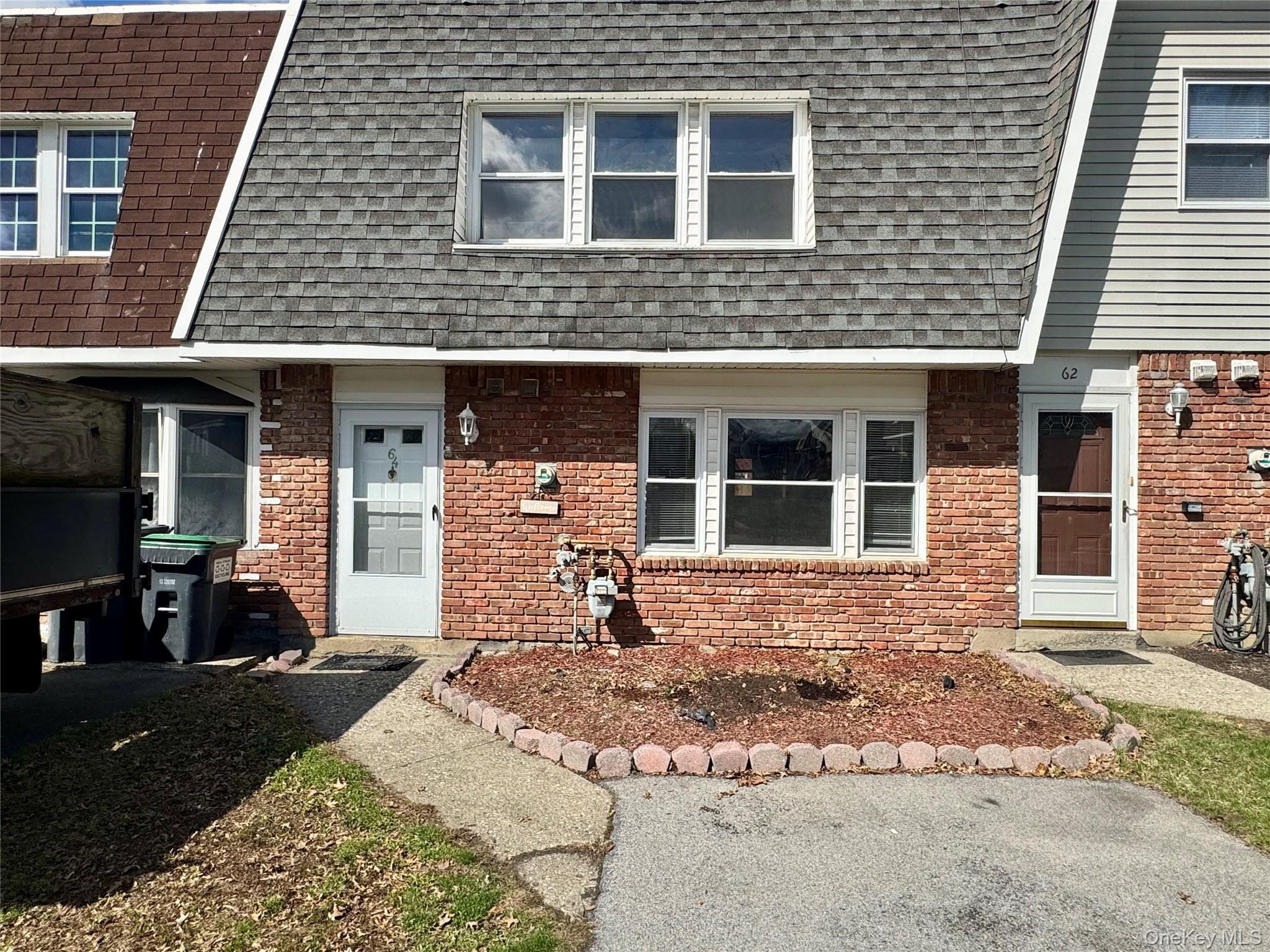 64 Patio Road Property Photo 2
