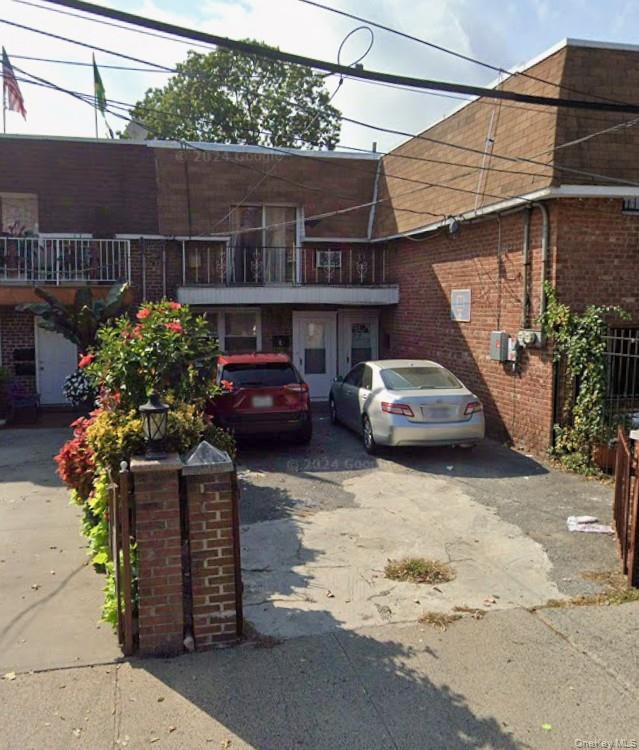 2335 Mott Avenue Property Photo 1