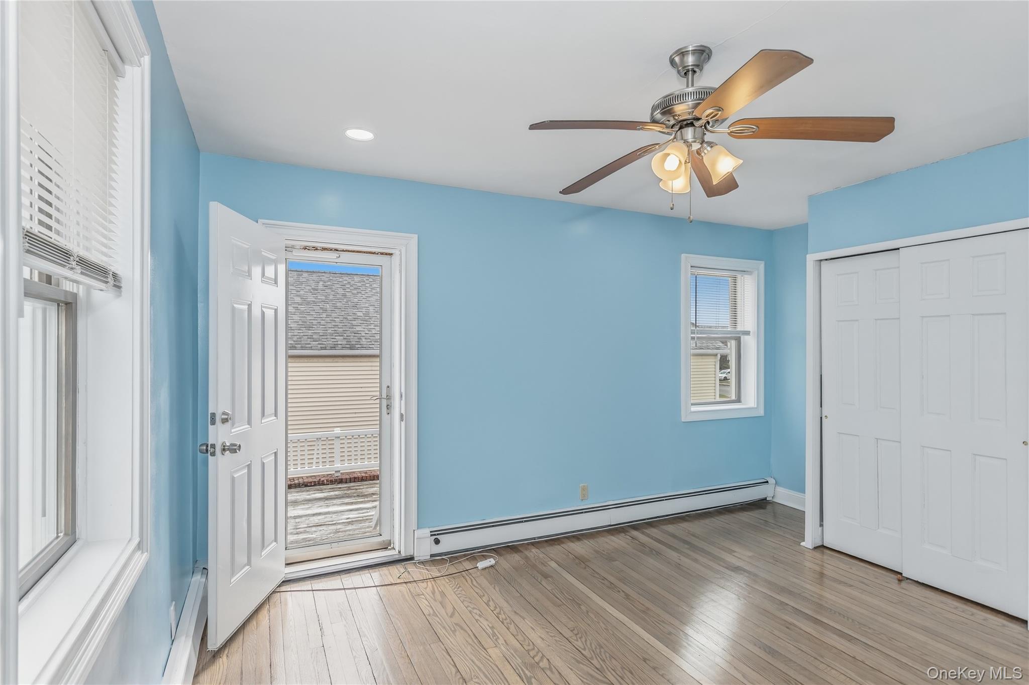 325 E Park Avenue Property Photo 16