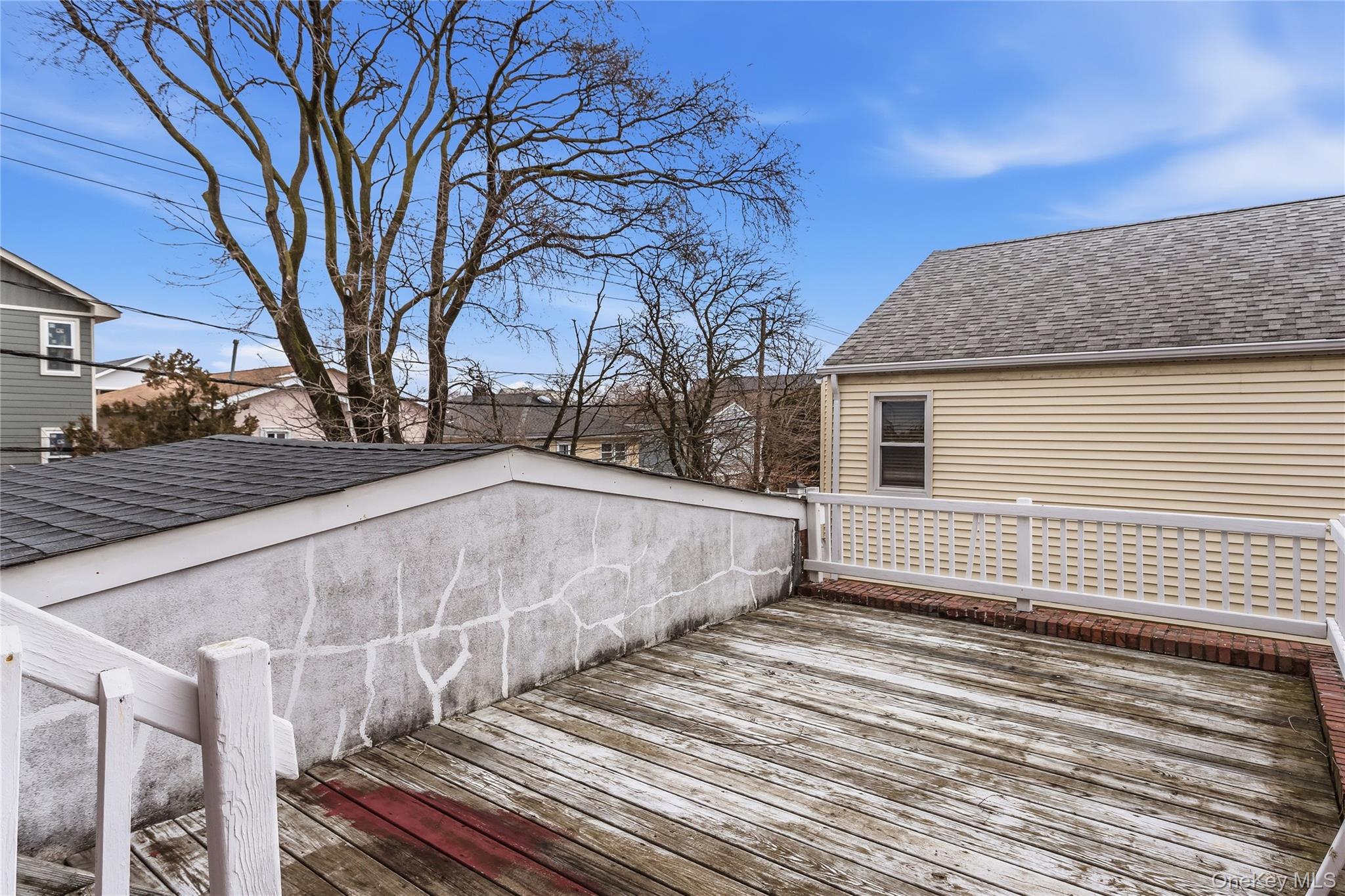 325 E Park Avenue Property Photo 19