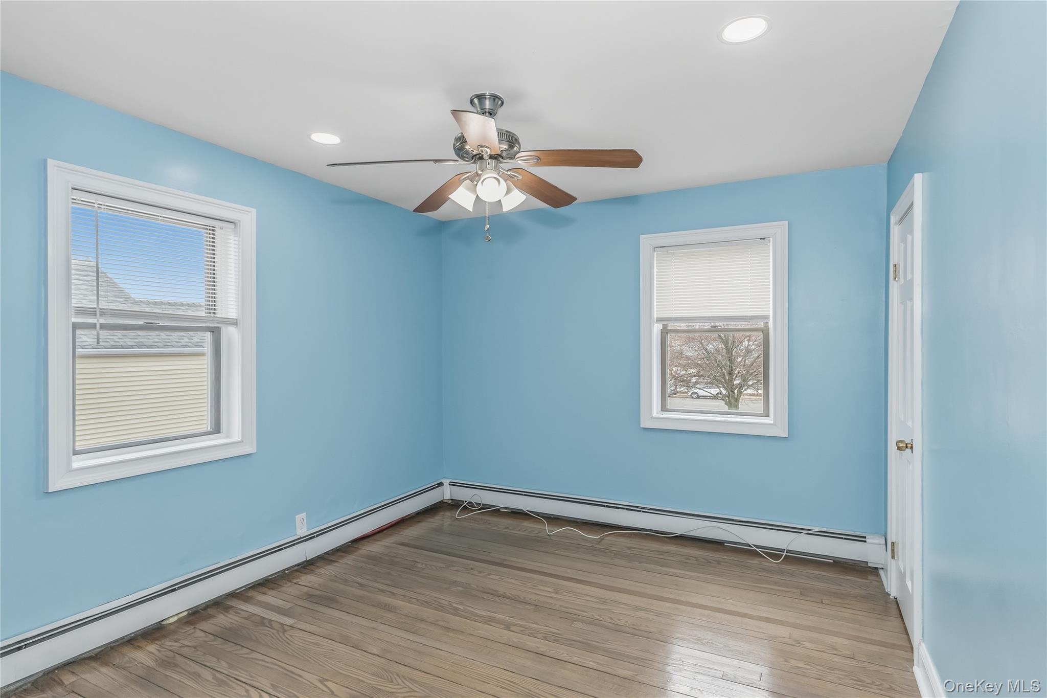 325 E Park Avenue Property Photo 21