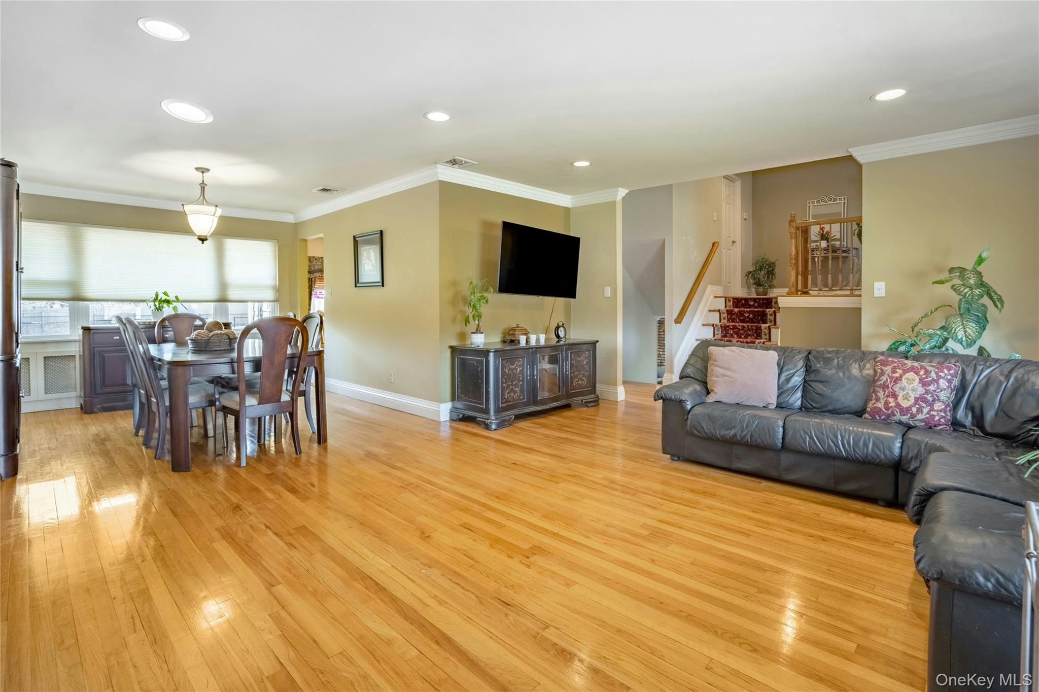 37 Winthrop Road Property Photo 4