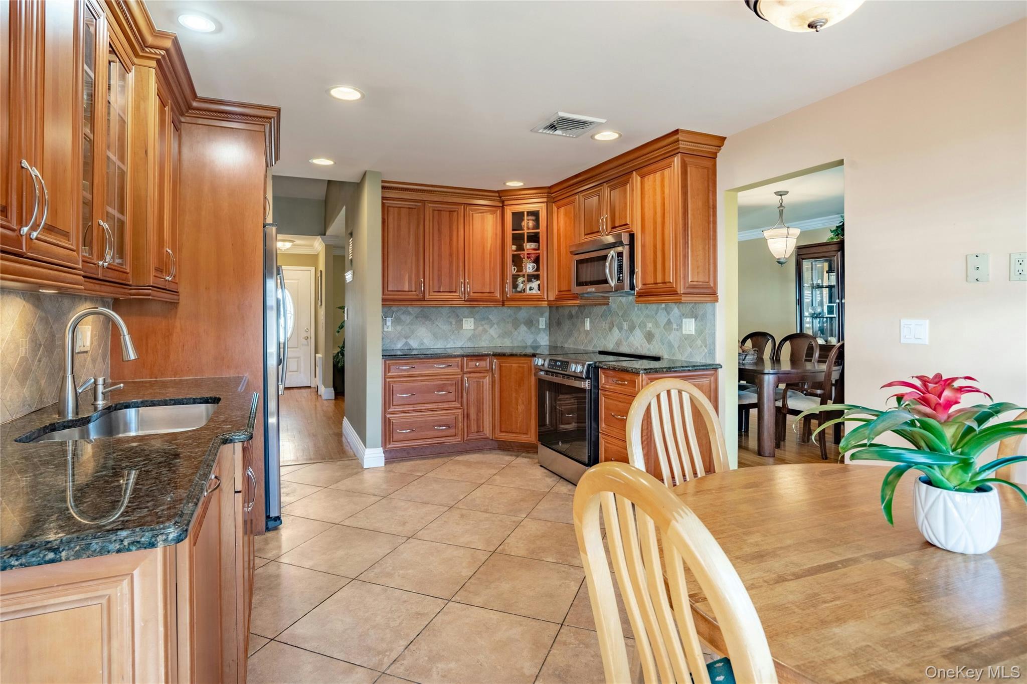 37 Winthrop Road Property Photo 11