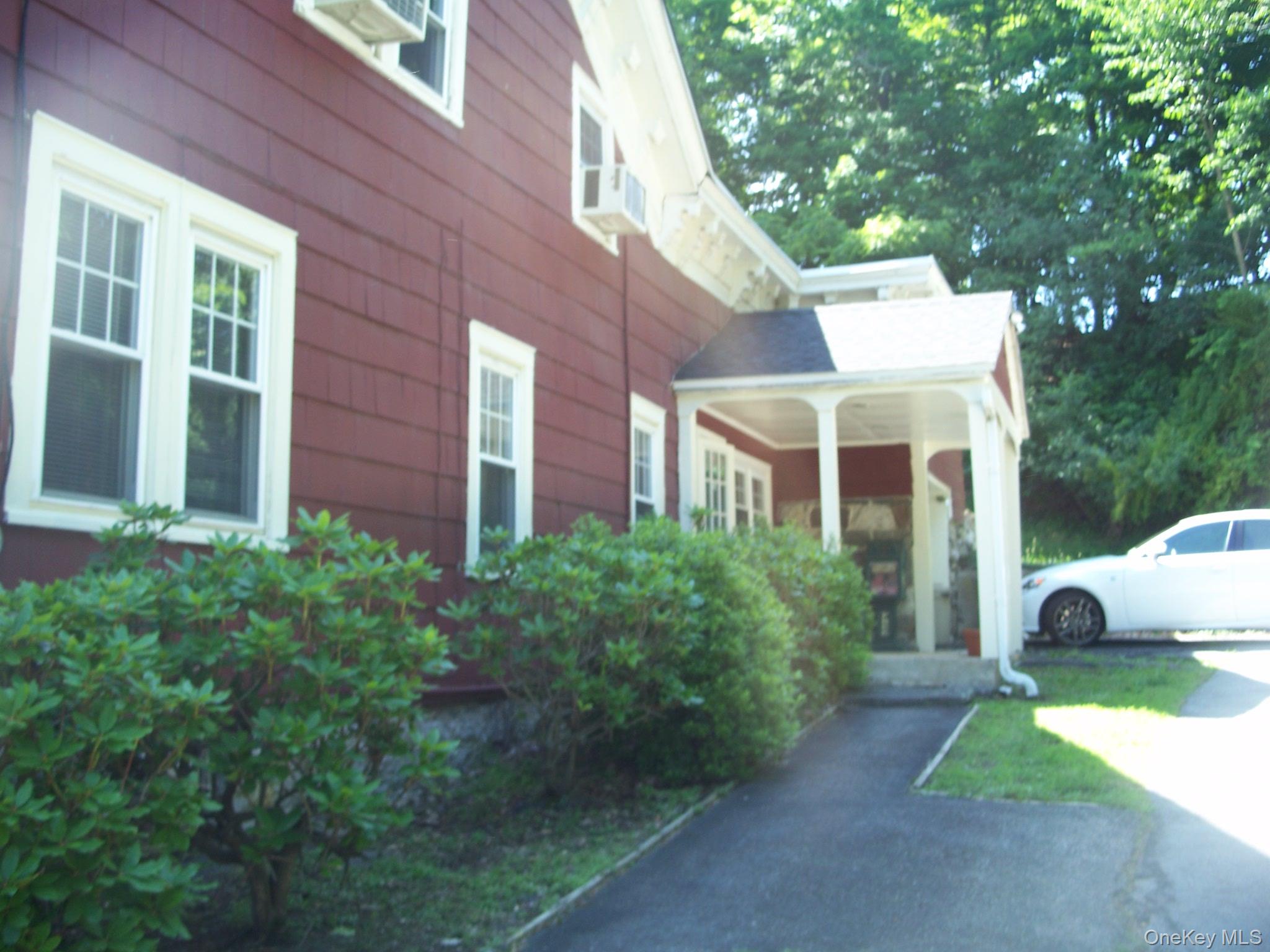 244 Greenwich Avenue Property Photo 2