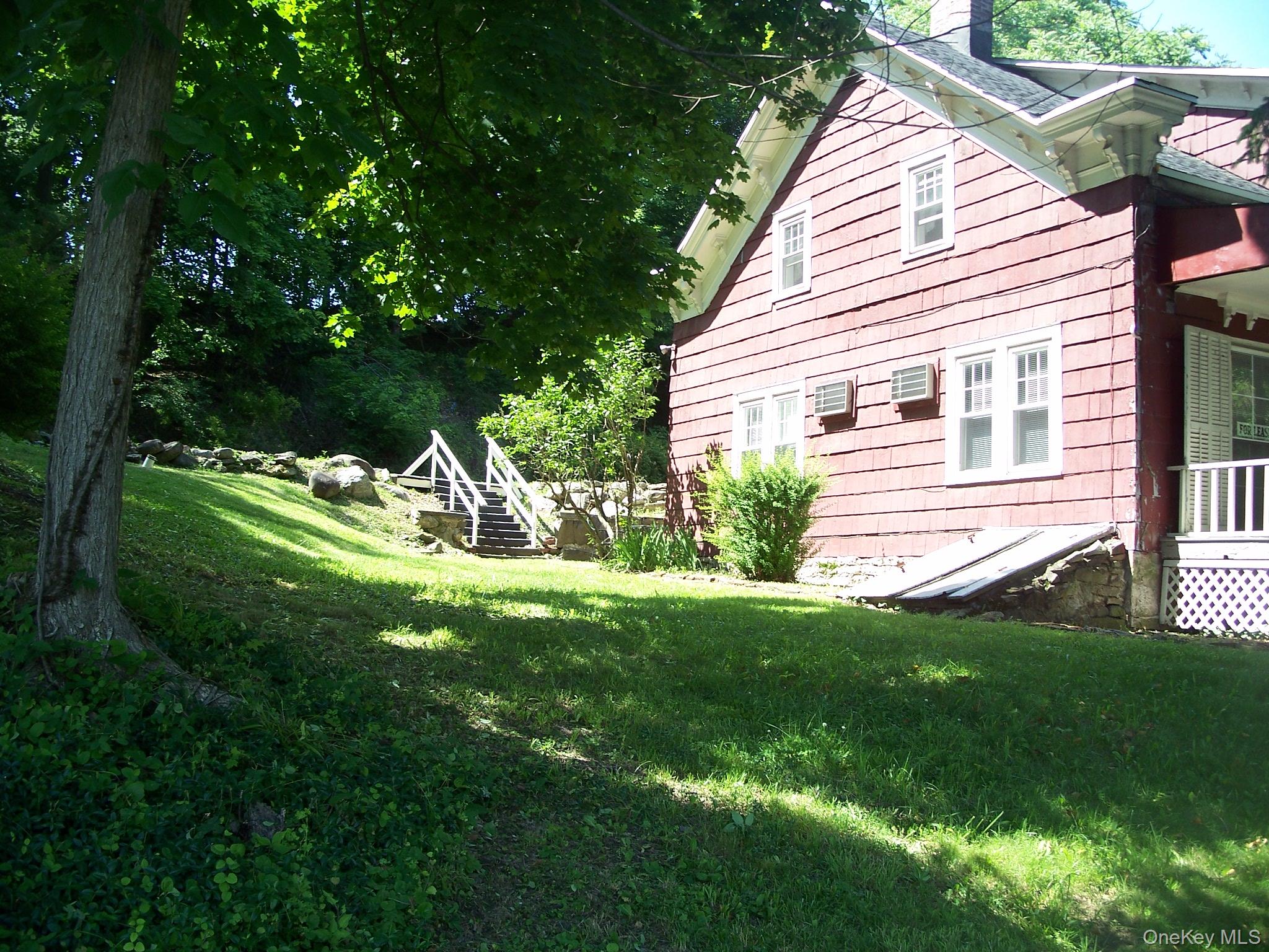 244 Greenwich Avenue Property Photo 5