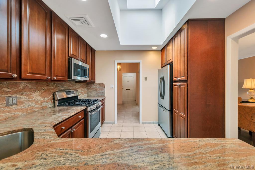 98 Larch Drive Property Photo 13