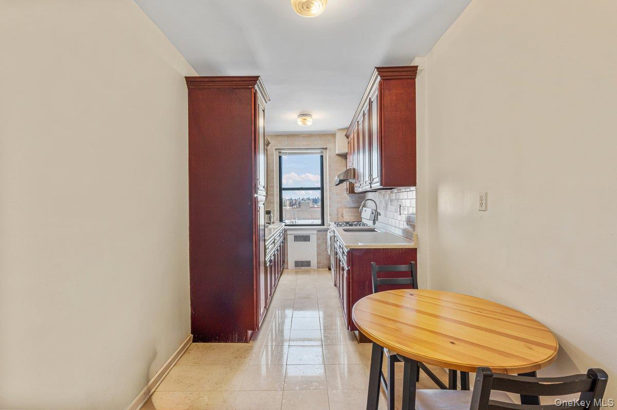 4035 Ithaca Street 5d Property Photo 5