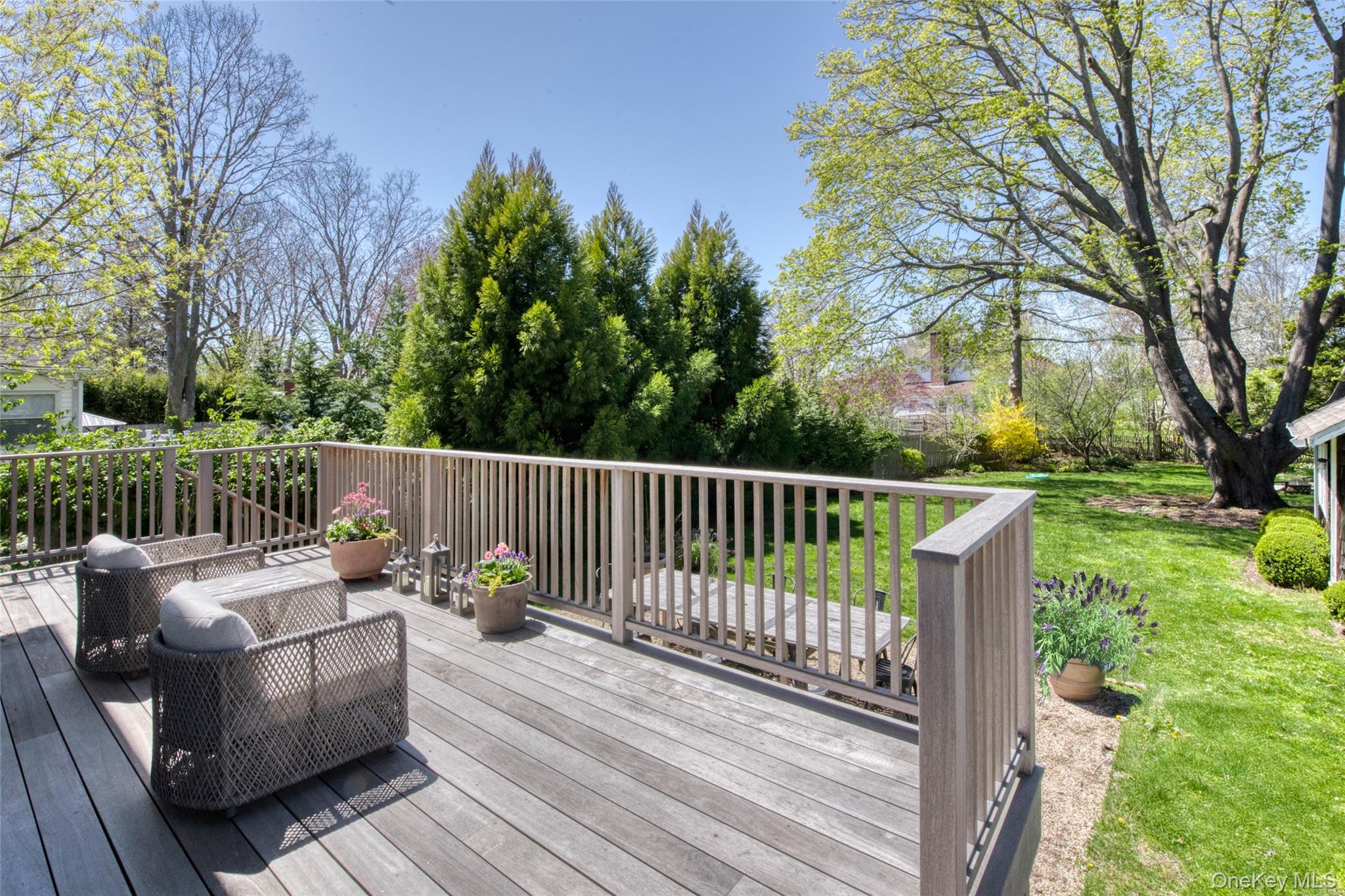 1125 Navy Street Property Photo 3