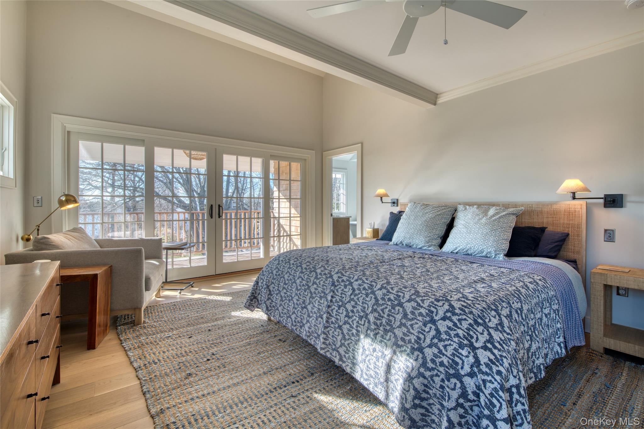 1125 Navy Street Property Photo 11