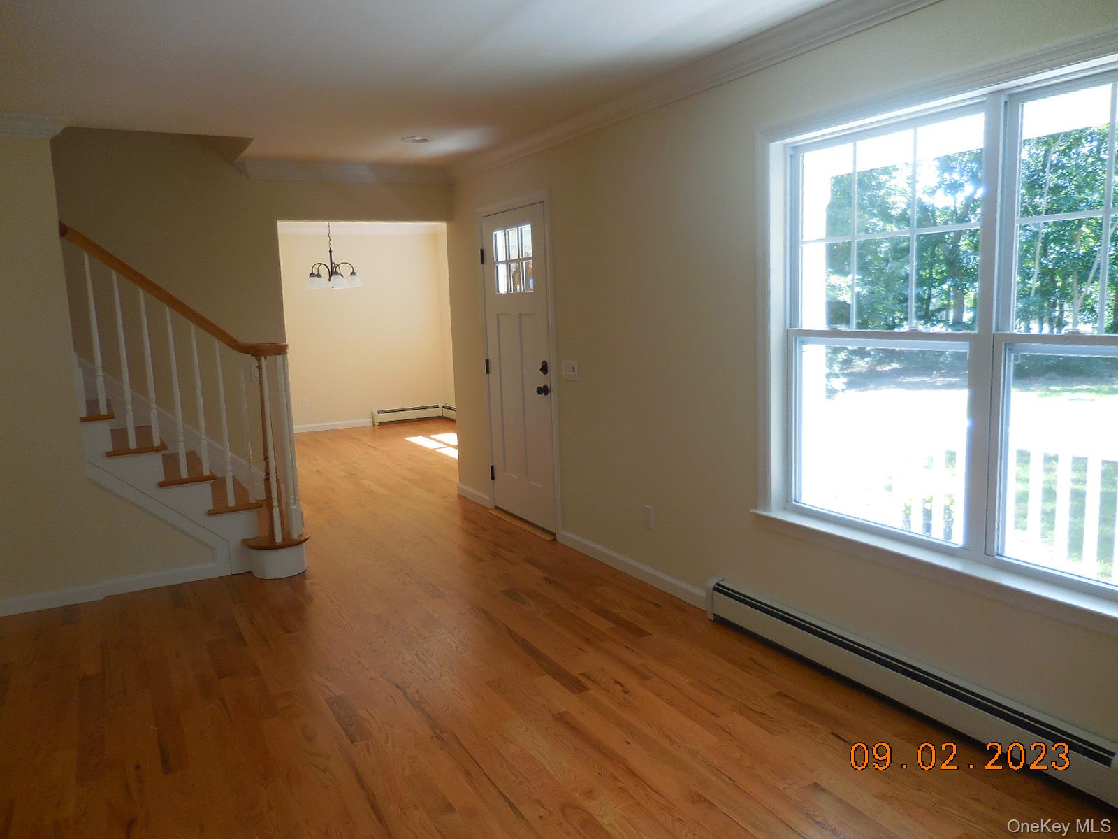 230 Expressway Drive Property Photo 11