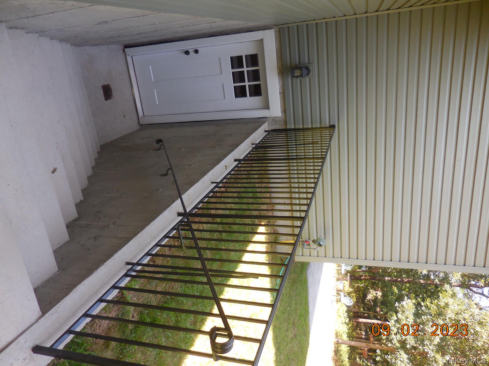 230 Expressway Drive Property Photo 22