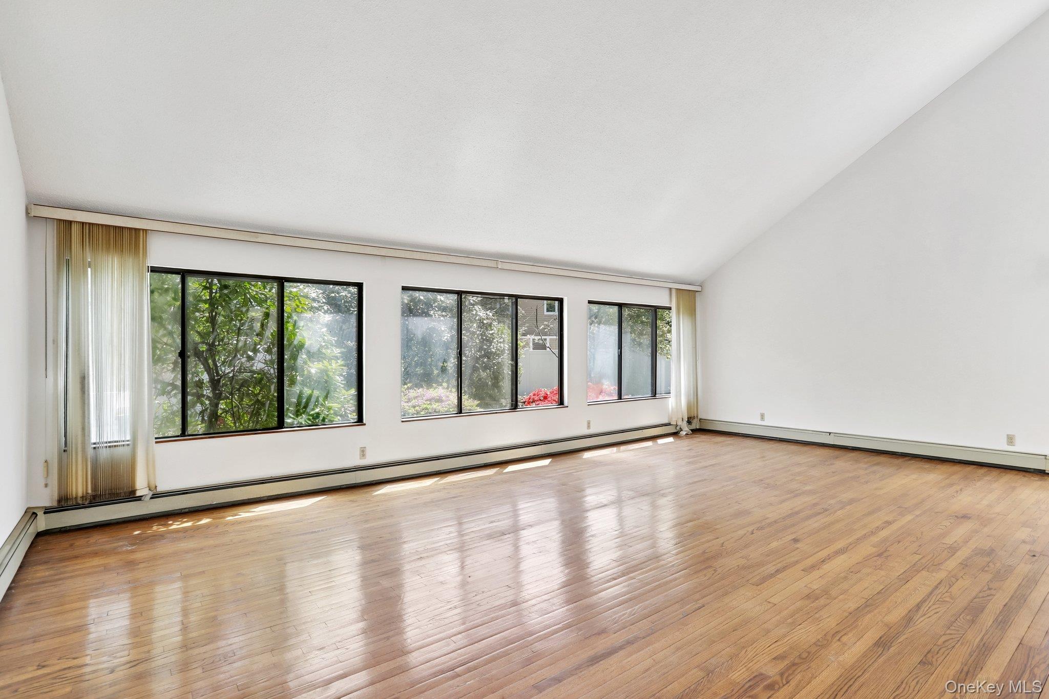 20 High Point Lane Property Photo 4