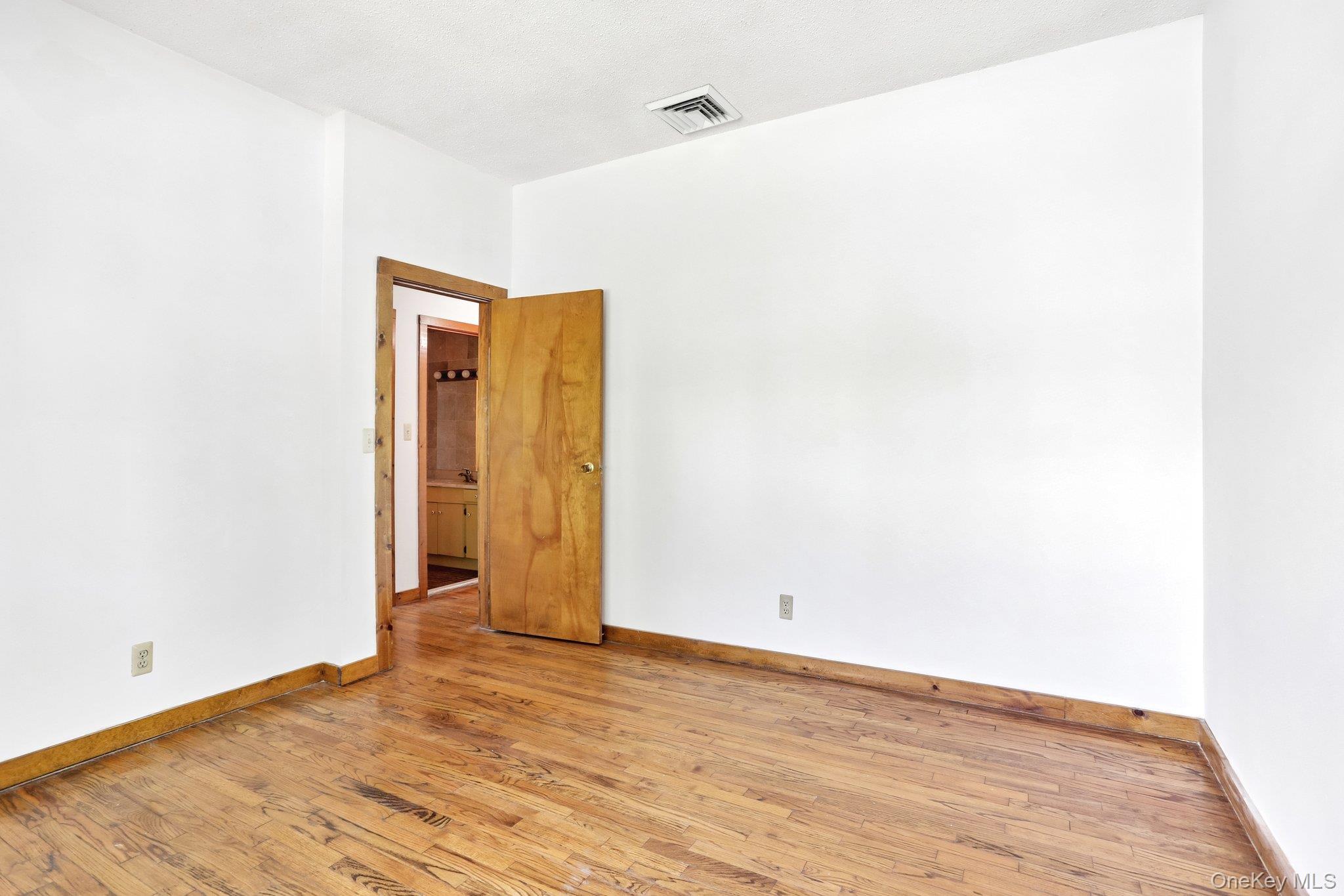 20 High Point Lane Property Photo 12