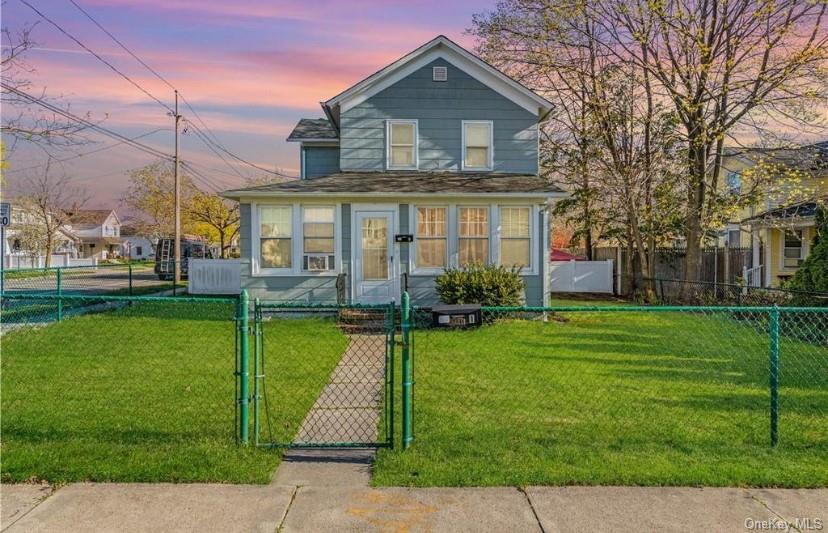 40 Amity Street Property Photo 1