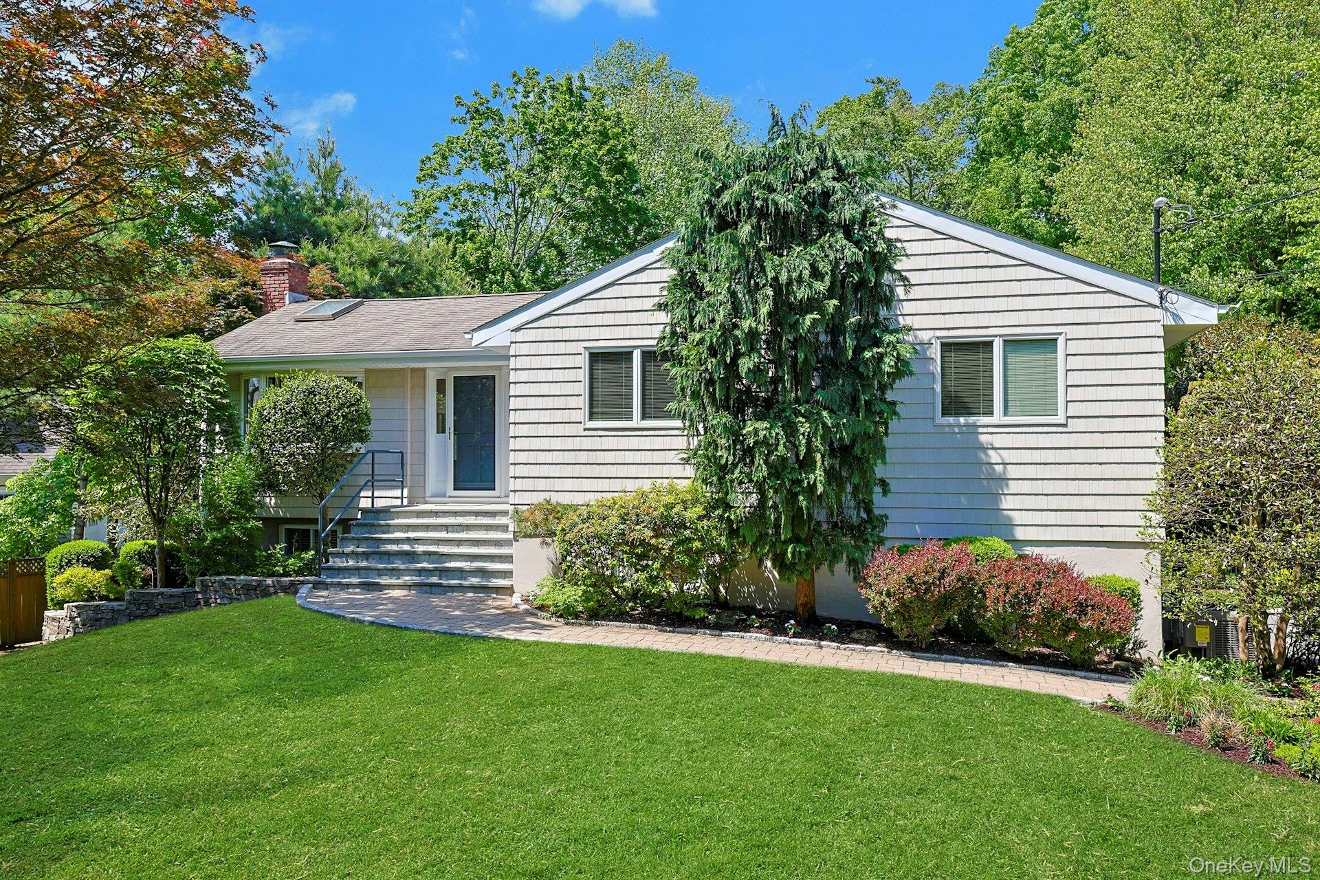 20 Robbins Road Property Photo 1