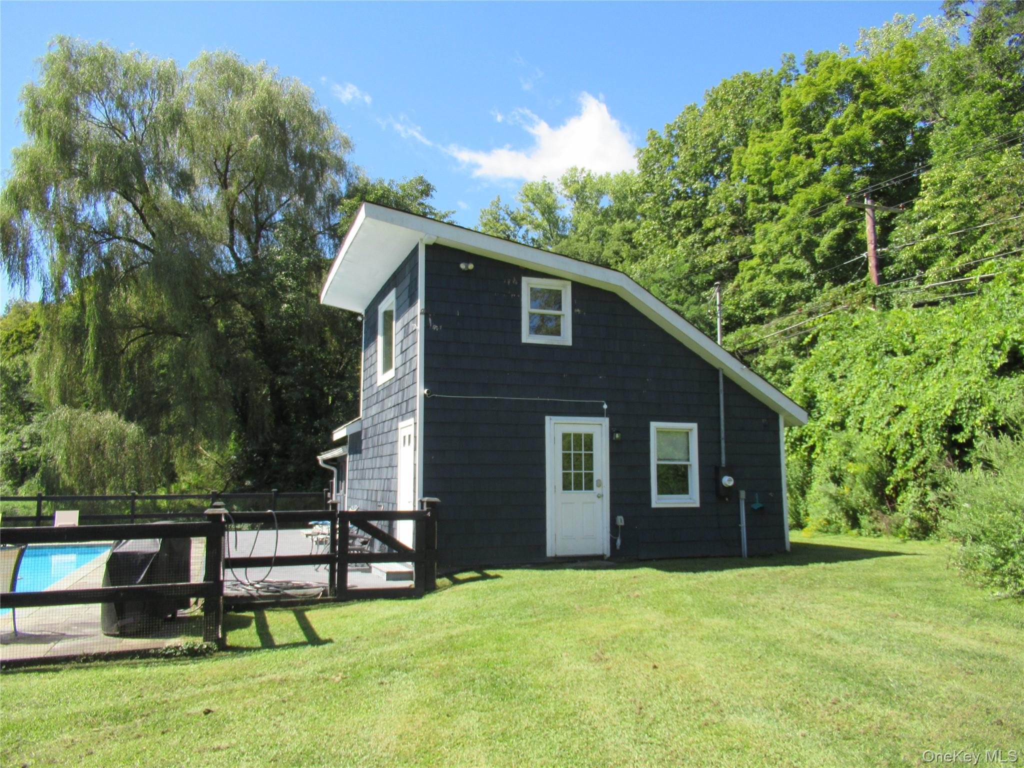 360 Old State Route 22 Property Photo 2