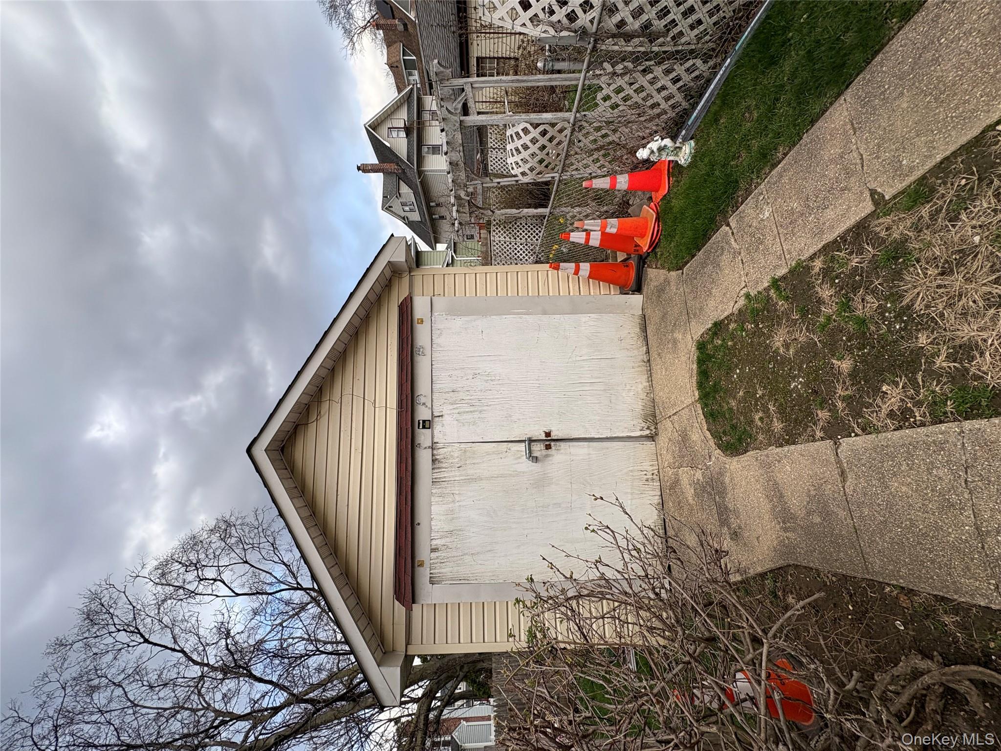 10409 189th Street Property Photo 3