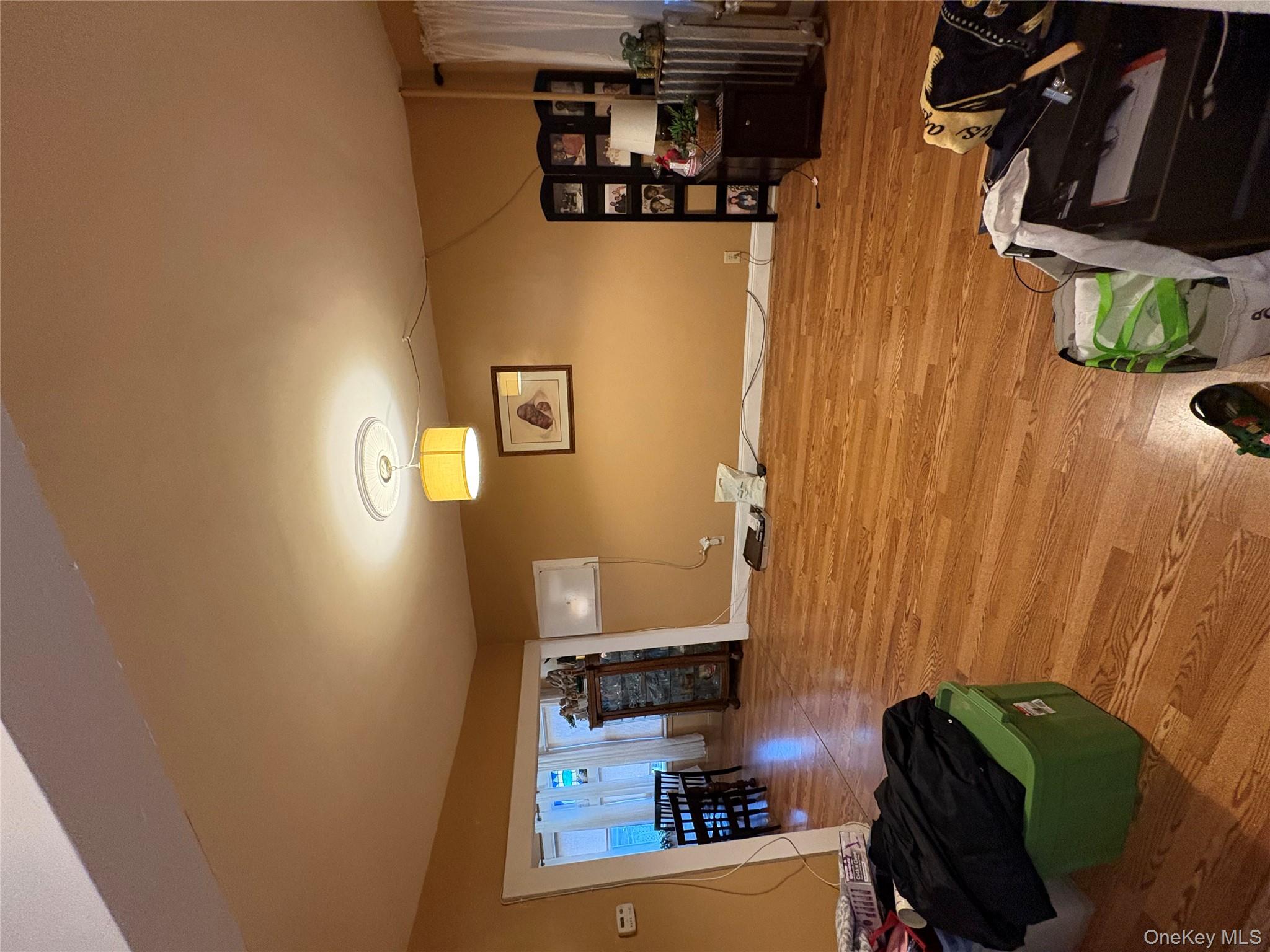 10409 189th Street Property Photo 8