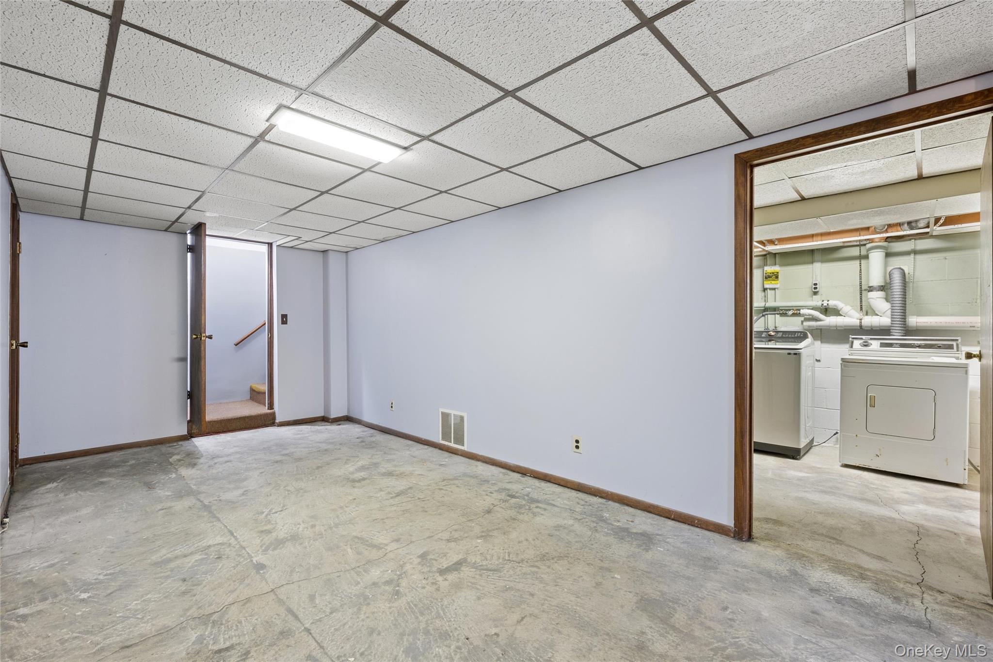 4 Columbine Avenue Property Photo 32