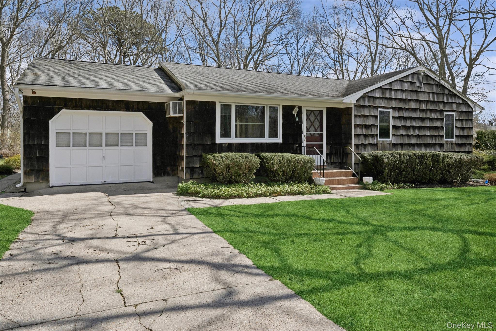 4 Columbine Avenue Property Photo 49