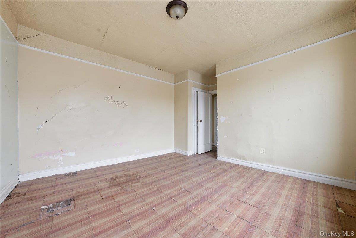 1715 Nelson Avenue 5g Property Photo 7
