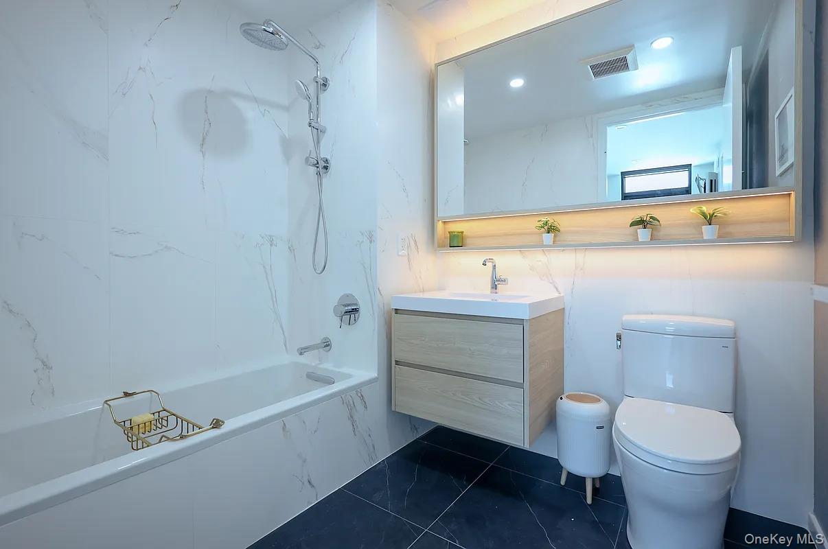 40-22 61st Street 2m Property Photo 5