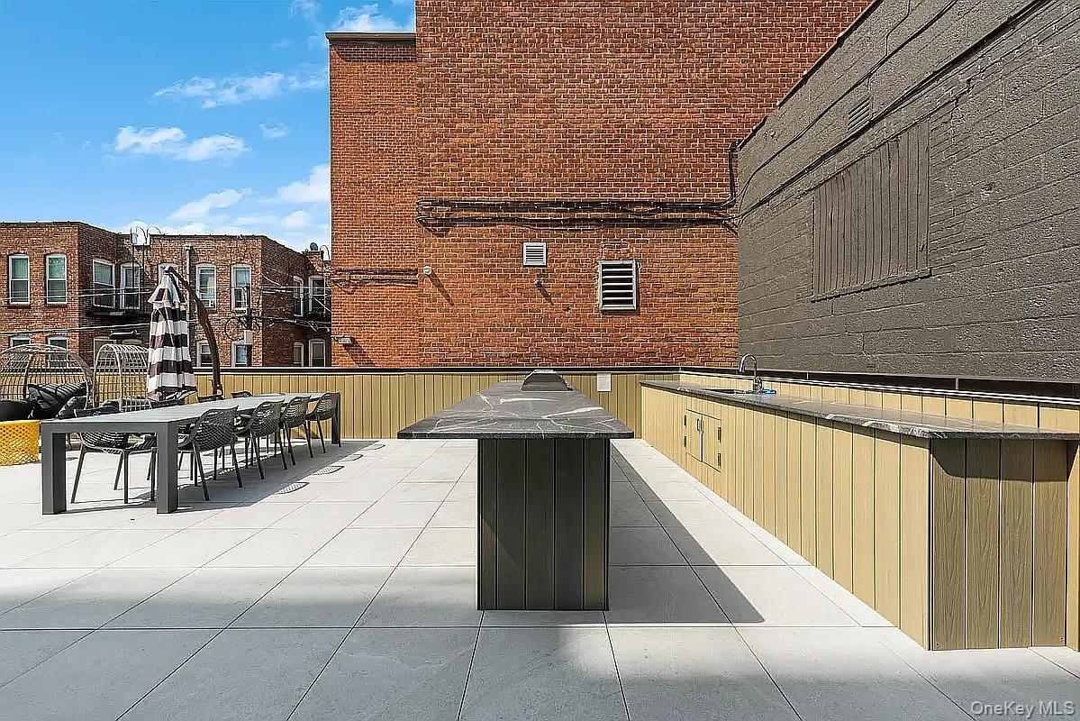 40-22 61st Street 2m Property Photo 7