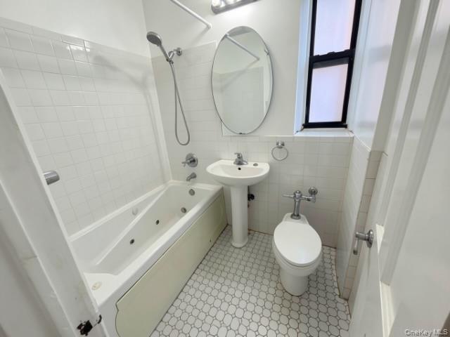 3017 Riverdale Avenue 1f Property Photo 17