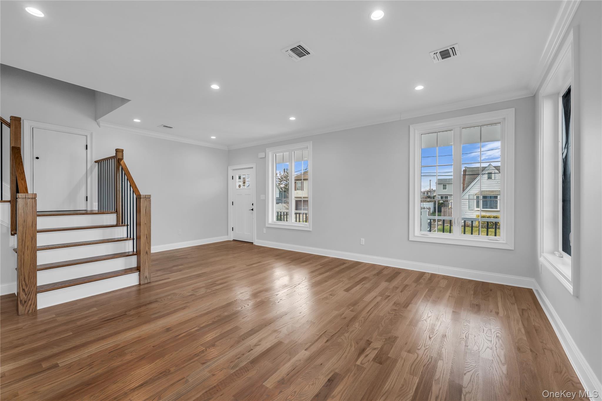 2437 Archer Street Property Photo 8