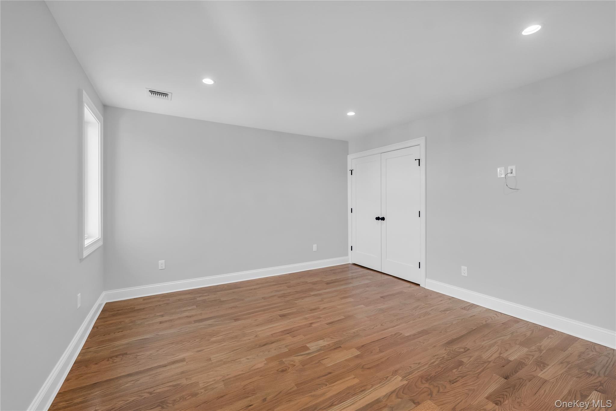 2437 Archer Street Property Photo 16
