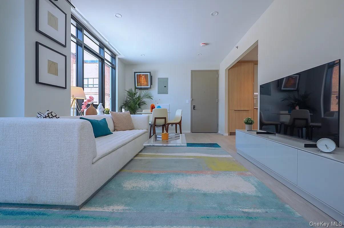 40-22 61st Street 5e Property Photo 2
