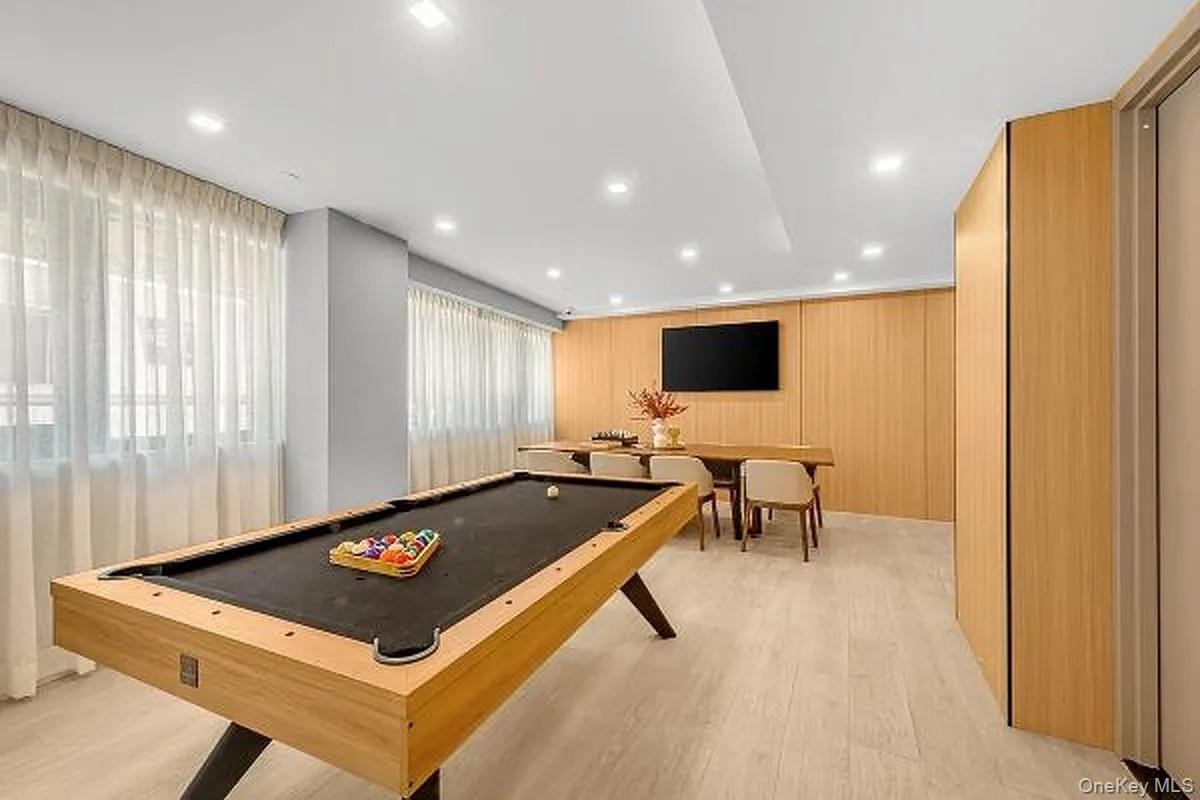 40-22 61st Street 5e Property Photo 10