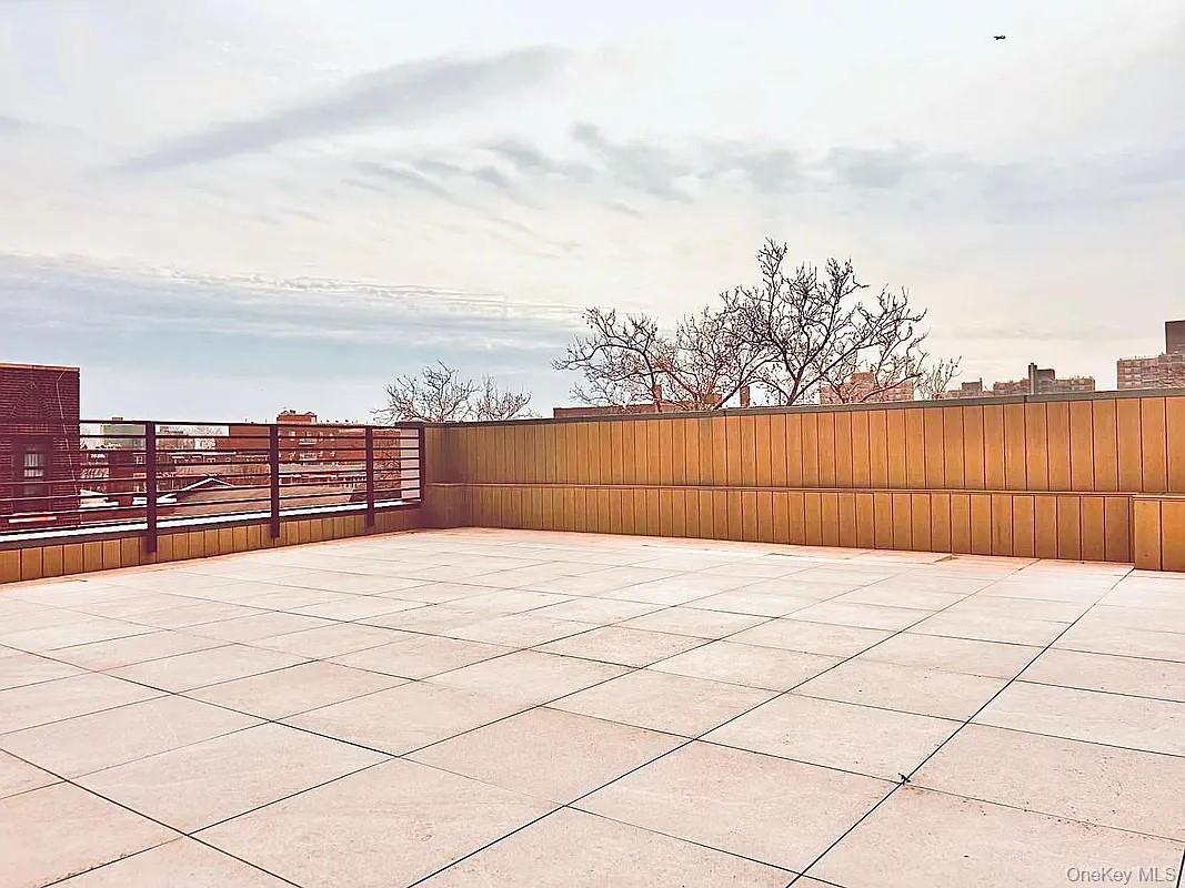 40-22 61st Street 5e Property Photo 15