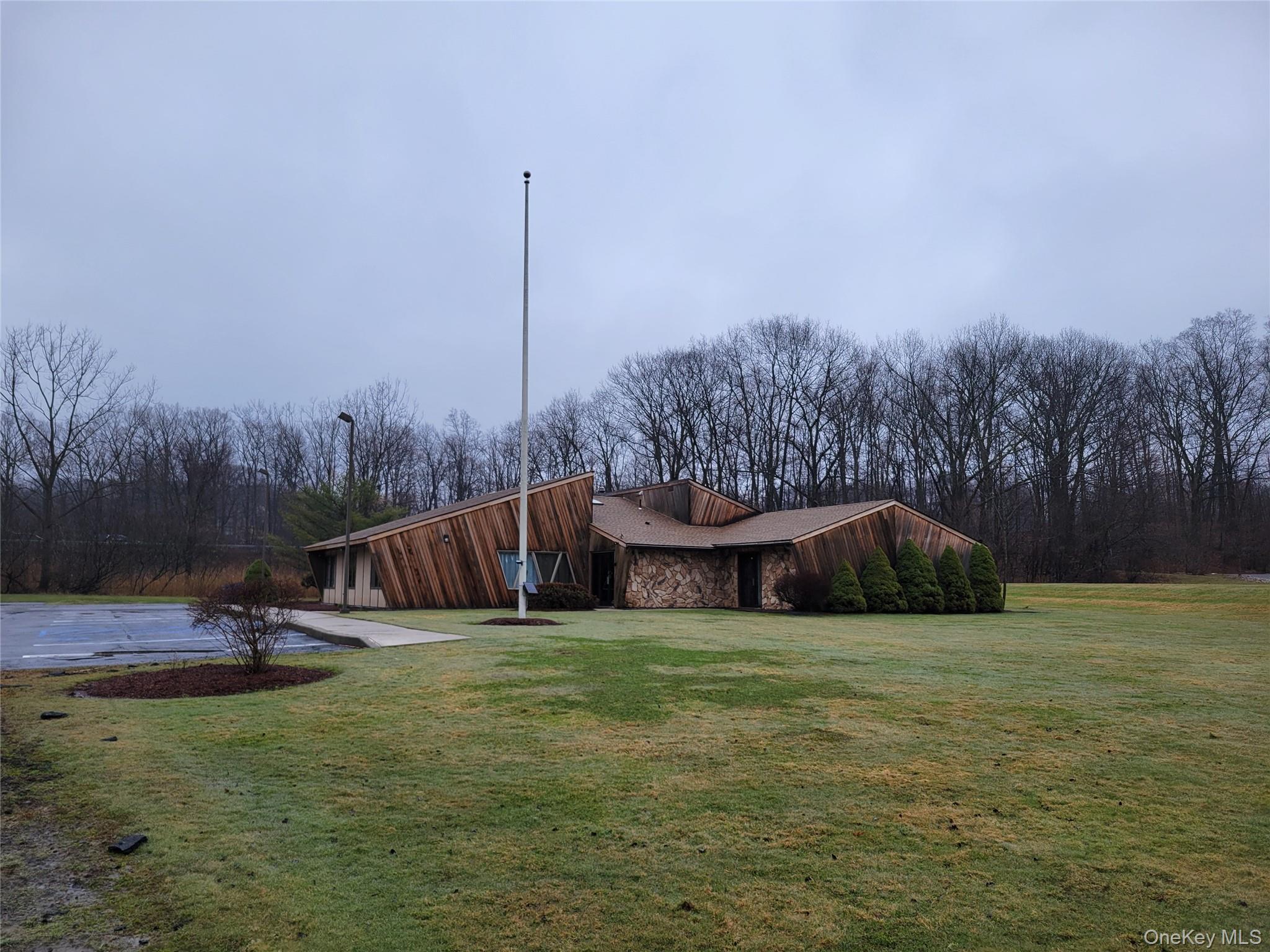 39 Bloomingburg Road Property Photo 1