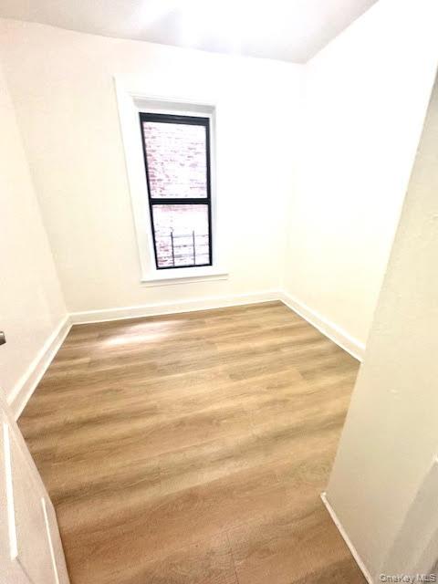 30 Macombs Place 24 Property Photo 10
