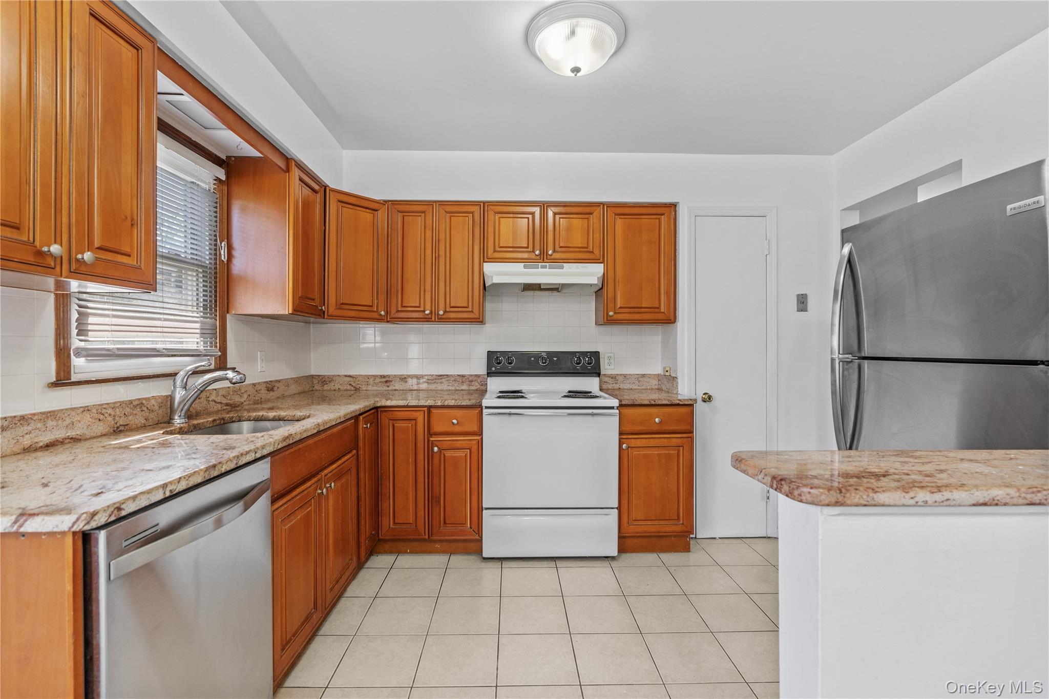 396 Columbus Avenue Property Photo 2