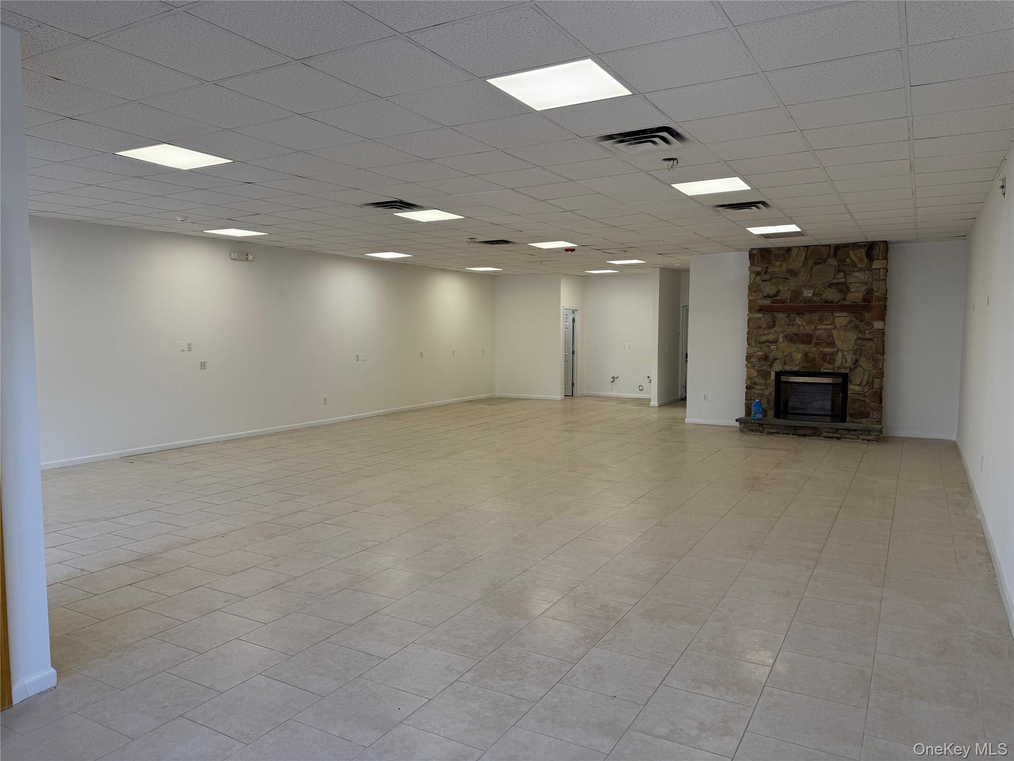 29 New Main Street Property Photo 5