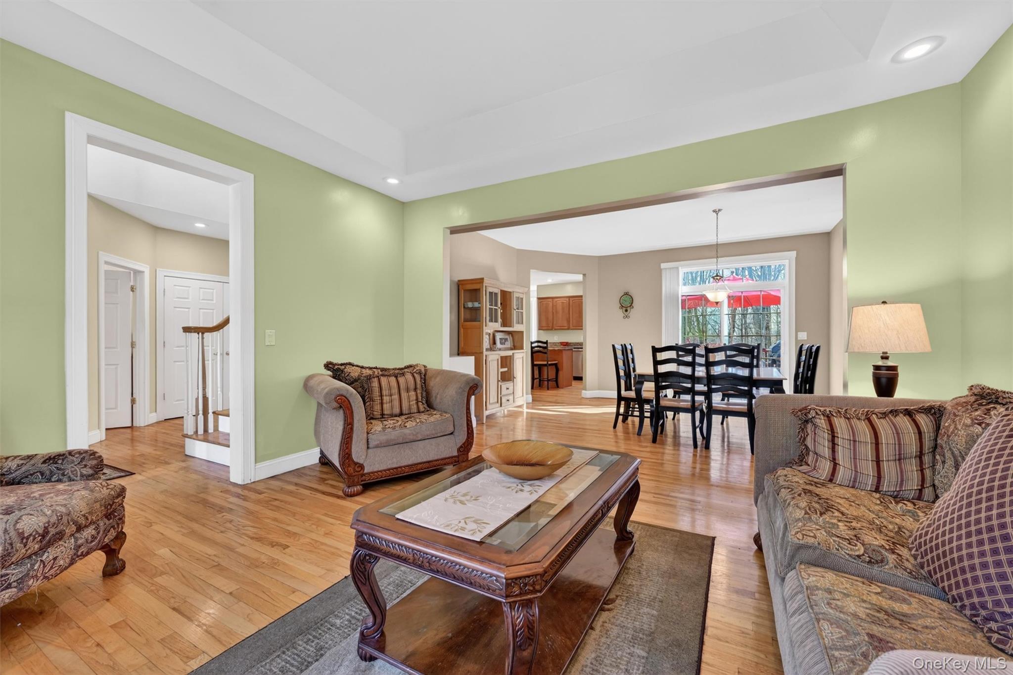 47 Willets Way Property Photo 4