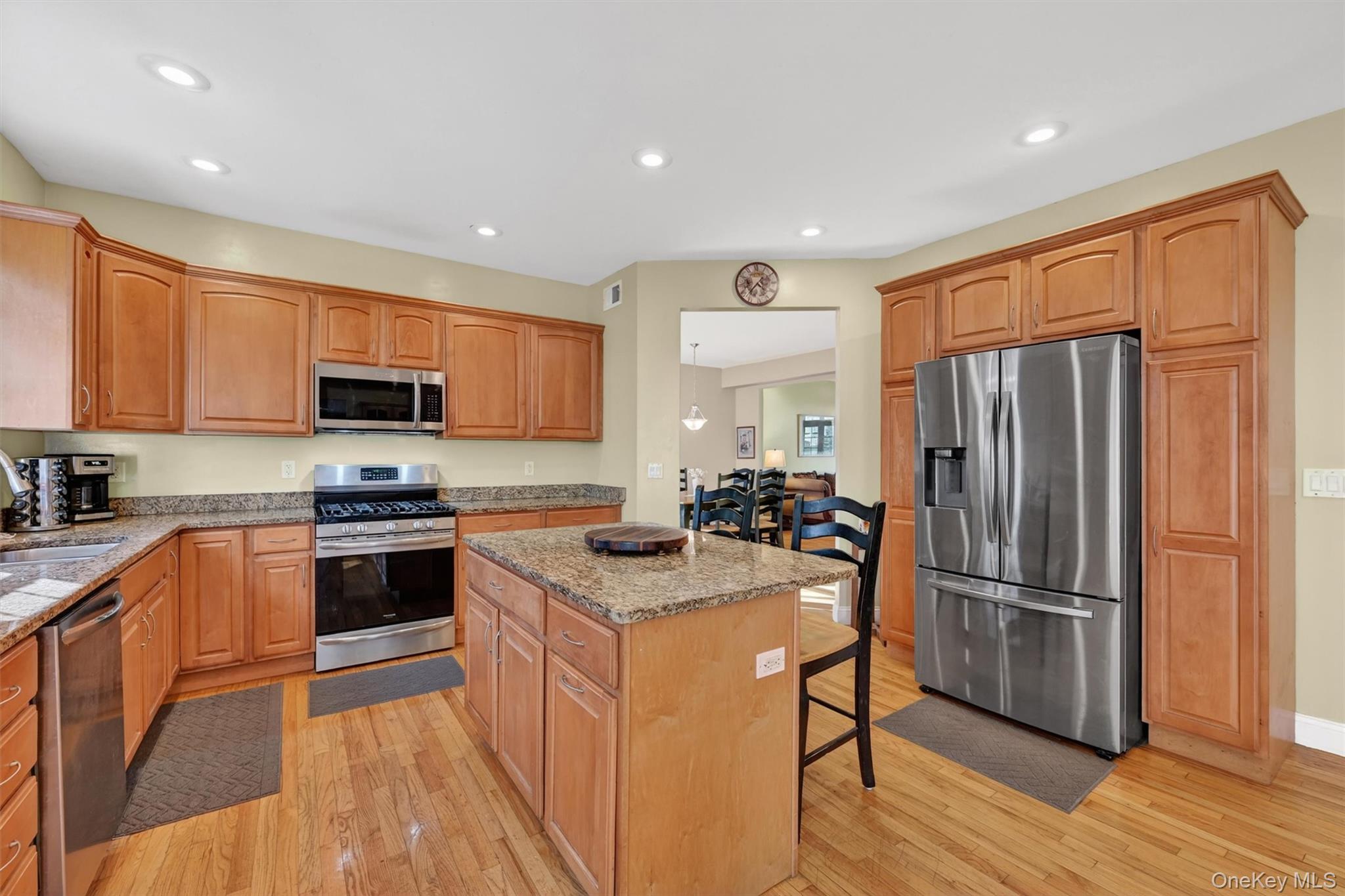 47 Willets Way Property Photo 7