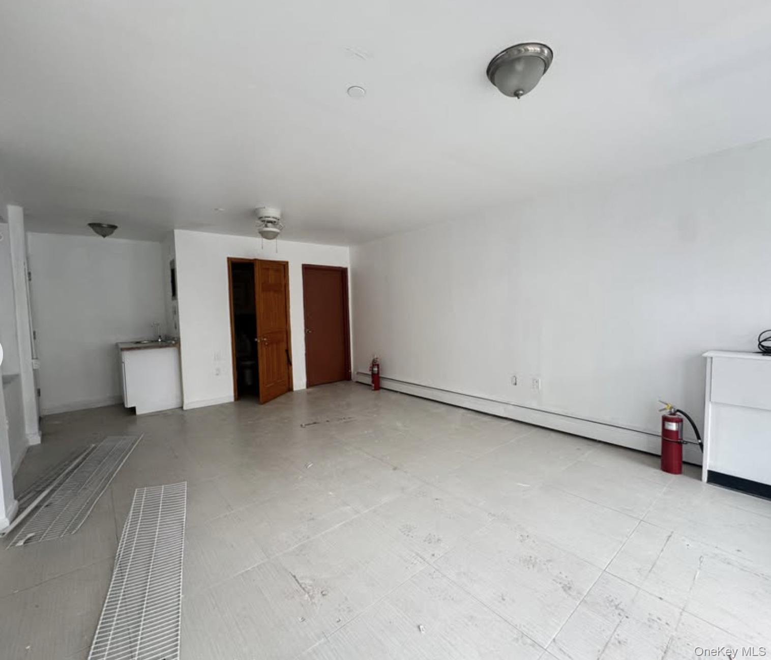 2590 41st Street Property Photo 4
