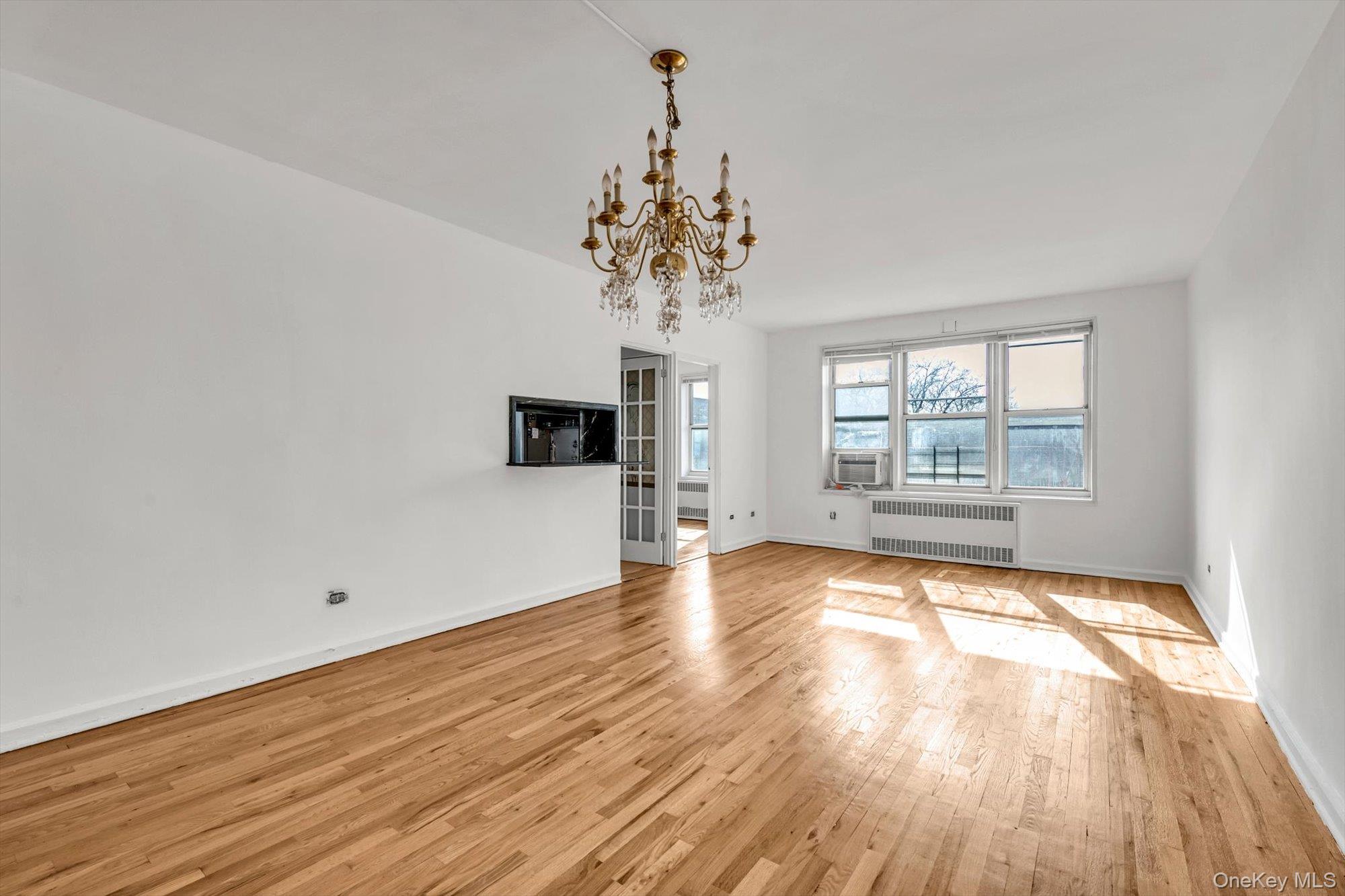 79-10 34th Avenue 7w Property Photo 3
