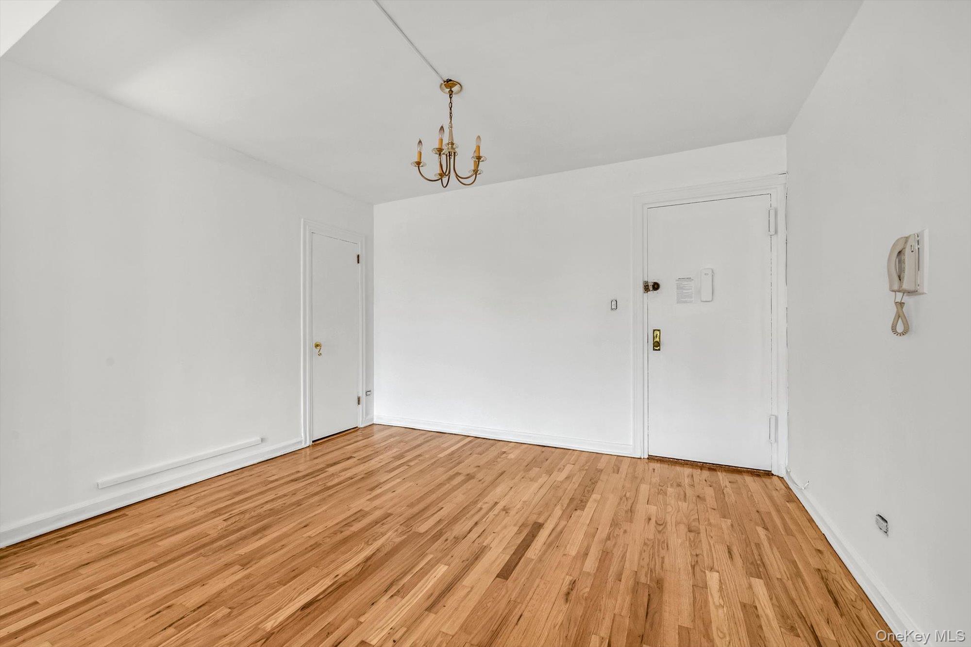 79-10 34th Avenue 7w Property Photo 5