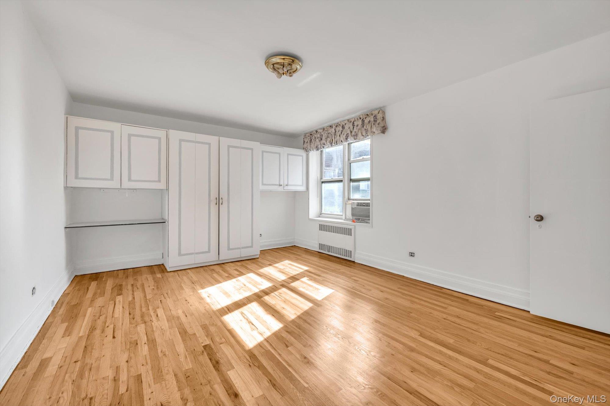 79-10 34th Avenue 7w Property Photo 9