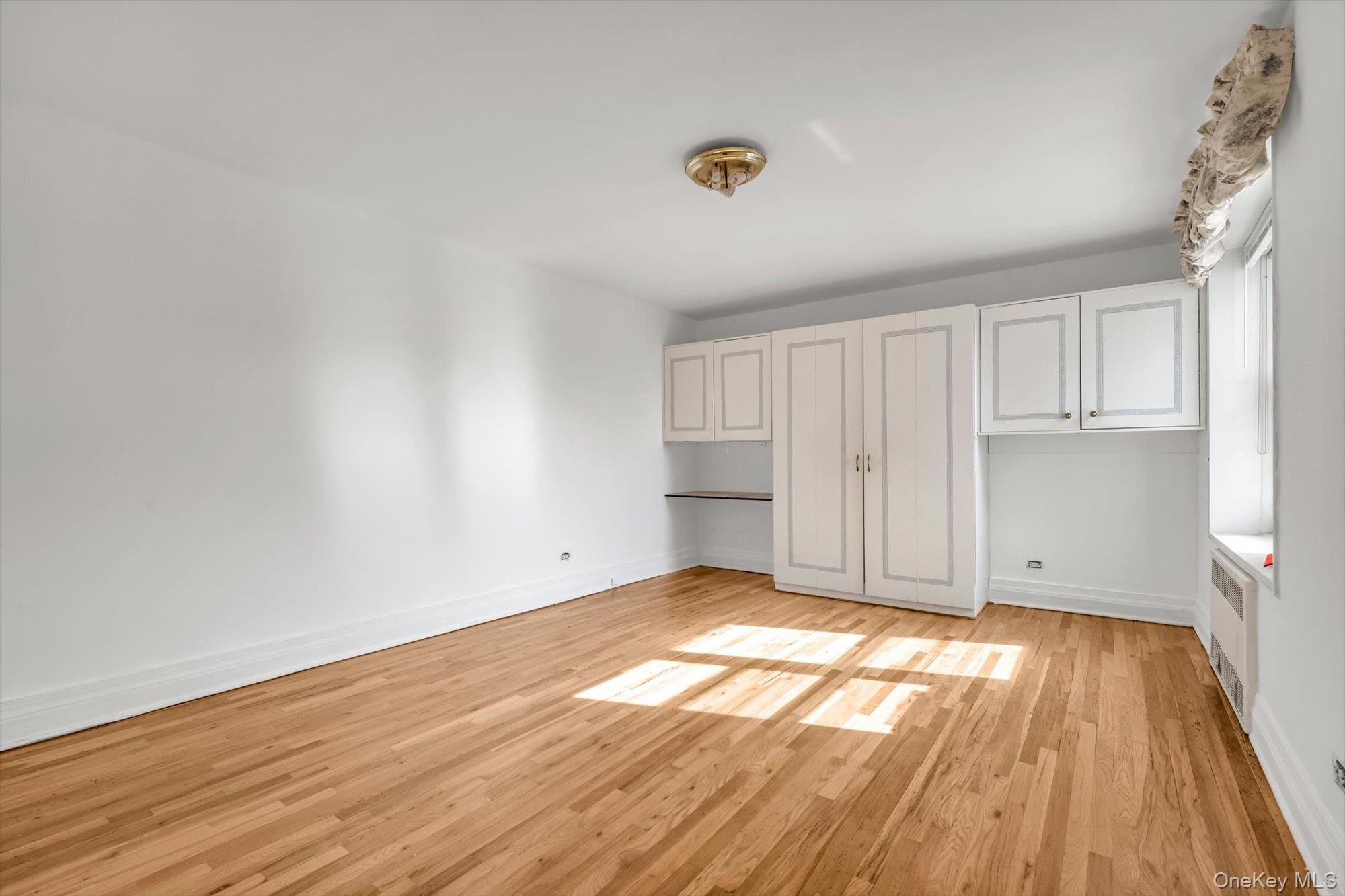 79-10 34th Avenue 7w Property Photo 10